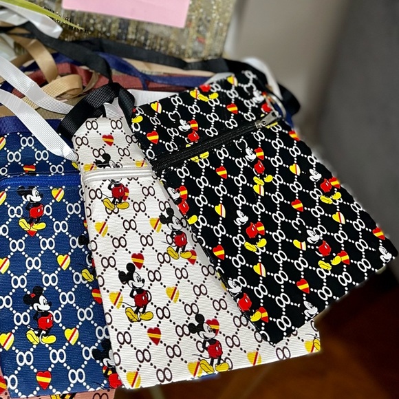 Kids 5pc Hat Glove & Scarf Set w/ Accessories - Picture 4 of 4